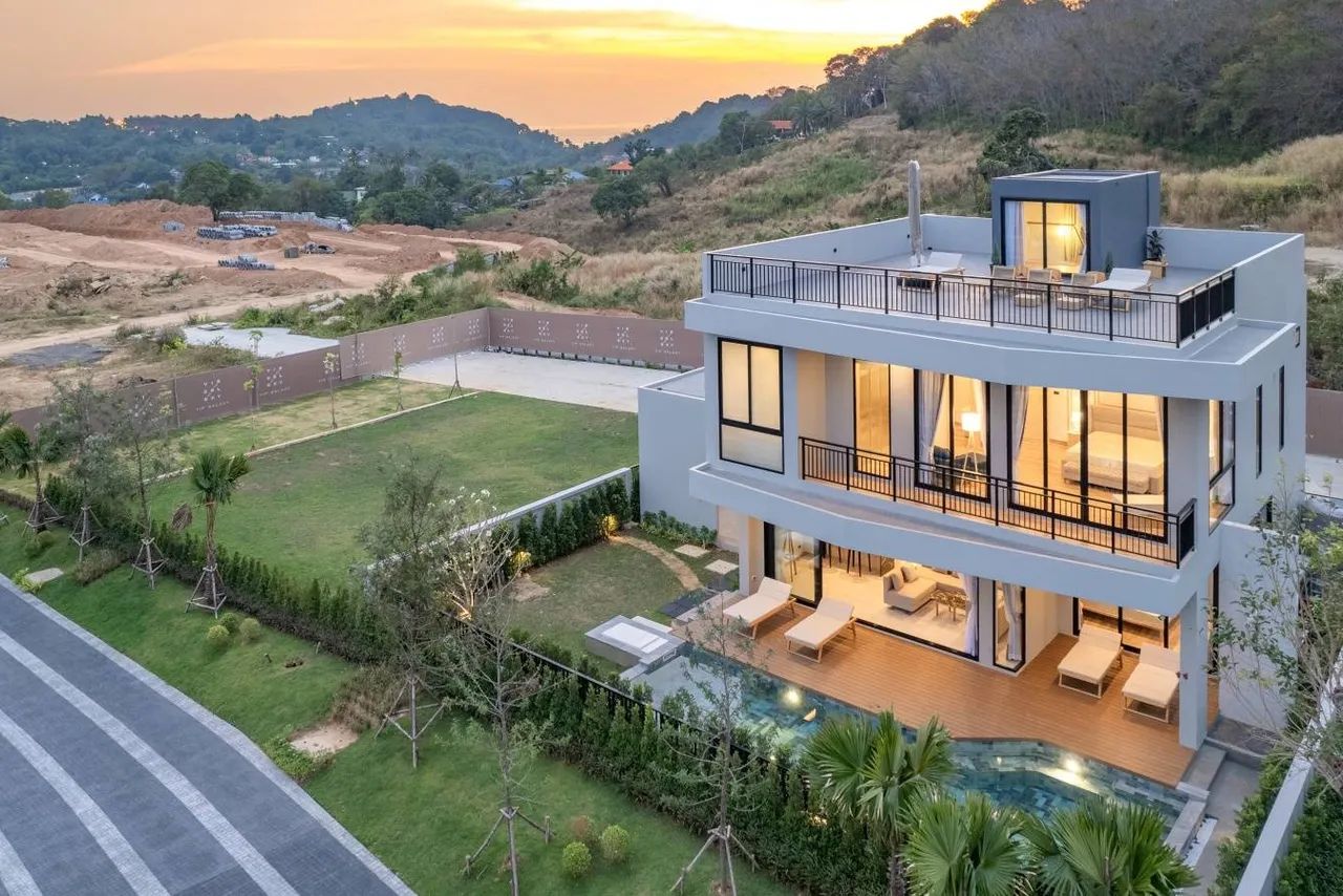 VIP Galaxy Villas — Rawai / Nai Harn, Phuket