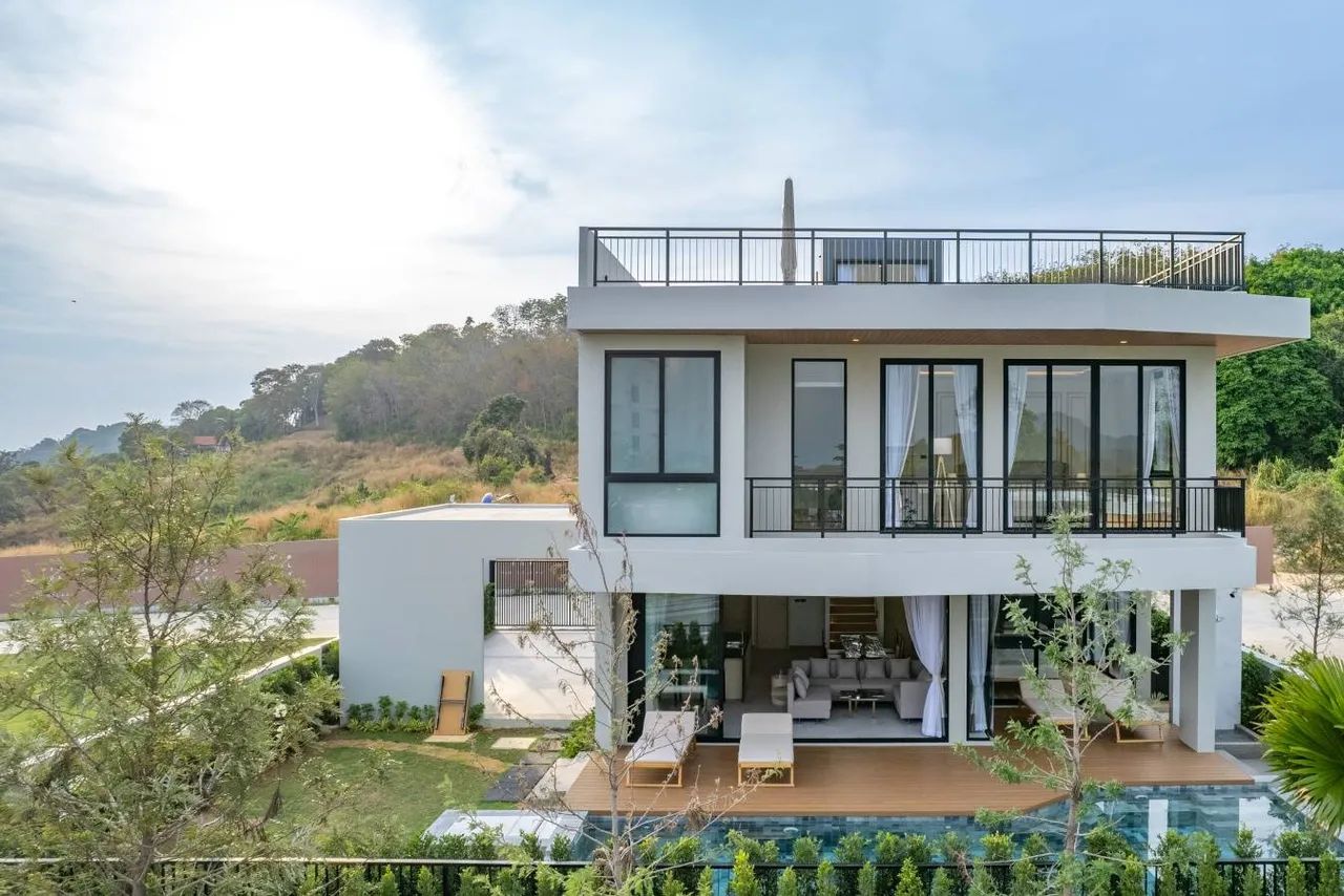 VIP Galaxy Villas — Rawai / Nai Harn, Phuket